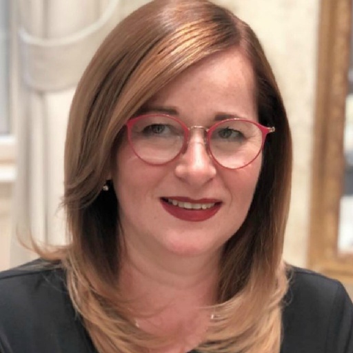 Image of Dr. Cristina Teaha