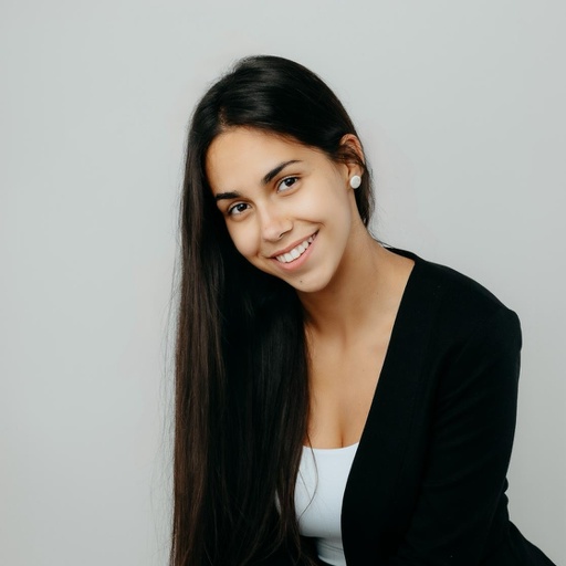 Image of Pál Anita MANICHIURIST